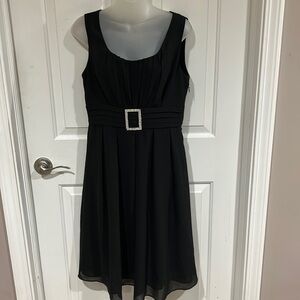 Danny & Nicole sz 10 Petite Black sheer lined Dress GUC B33
